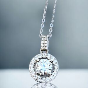 1 carat round halo moissanite pendant necklace
